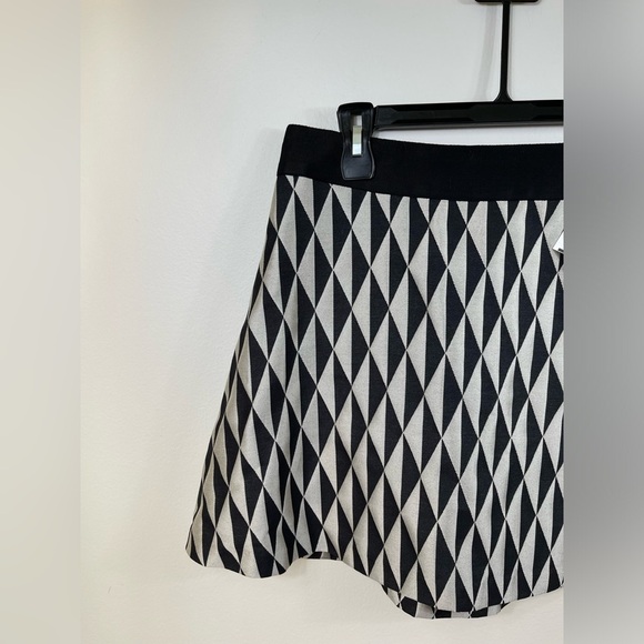 Geometric Black and White Mini Skirt Work Career Summer by BR Size 12 - Picture 3 of 12